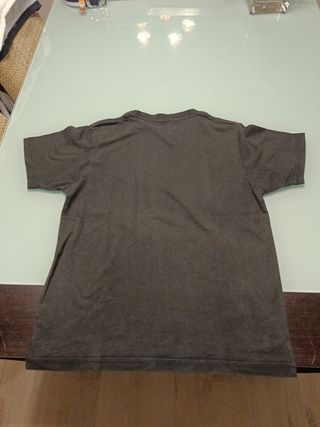 Camiseta Billabong negra y roja
