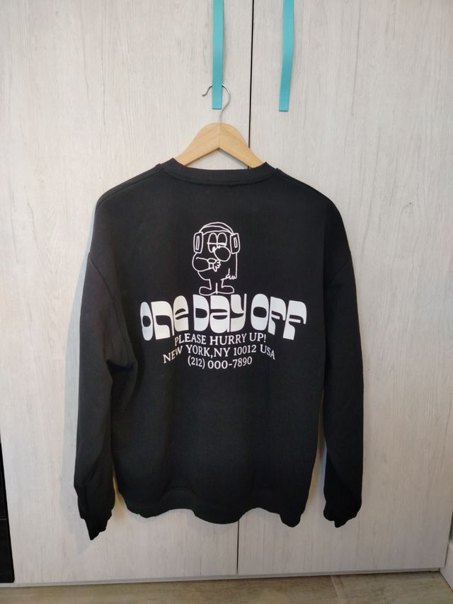 Sudadera negra Zara