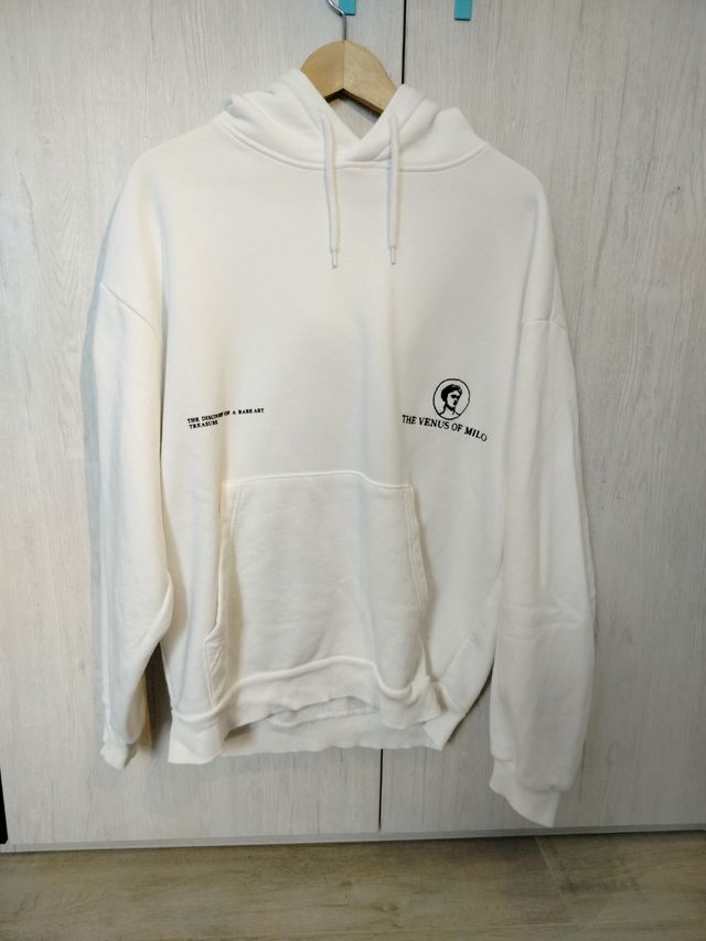 Sudadera blanca Pull&Bear Venus Milo