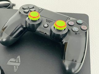 PS4 (PlayStation 4) + 2 mandos + FIFA 23