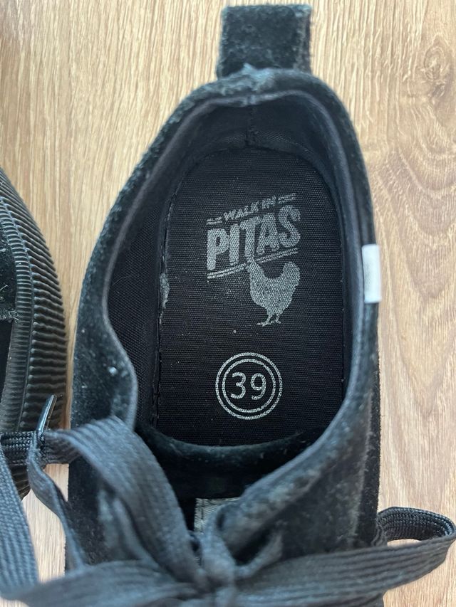 Zapatillas Pitas negras talla 39