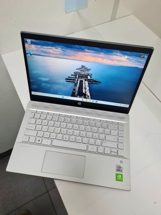 Portátil HP Pavilion 14 i5-8GB-512SSD