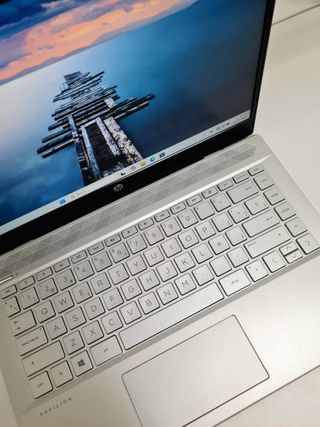Portátil HP Pavilion 14 i5-8GB-512SSD