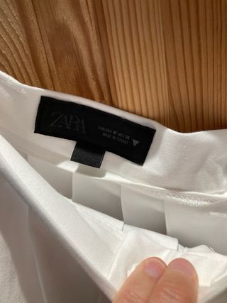 Falda Zara 2025