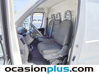 Peugeot Boxer Furgon BlueHDi 140 S&S 335 L2H2 103 kW (140 CV)