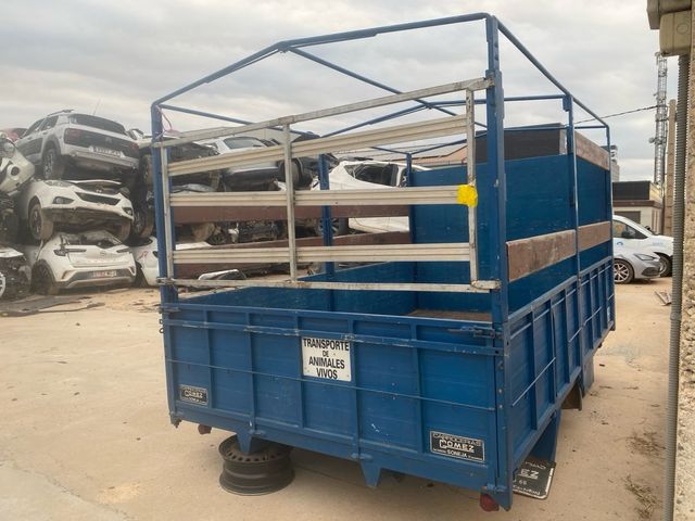 Caja transporte animales para furgoneta