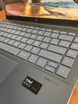 HP Pavilion Plus 14" 16gb Inter Core 5 477GB