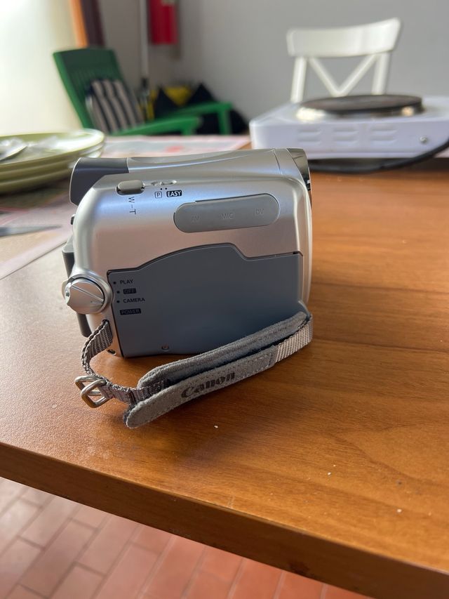 Canon MV890 - Videocamera digitale