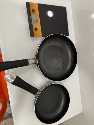 2 padelle + bilancia da cucina