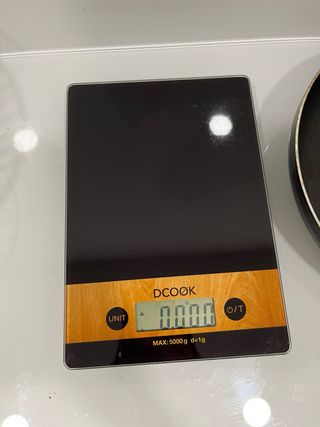 2 padelle + bilancia da cucina
