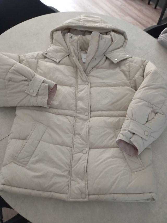 Chaqueta acolchada Bershka XS. Da mas talla.
