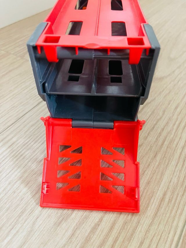 Juguete camión para coches