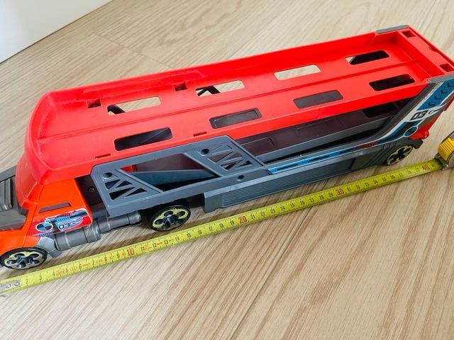 Juguete camión para coches