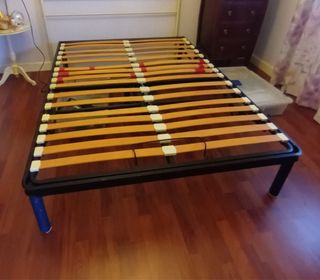 Cama articulada - base tapizada