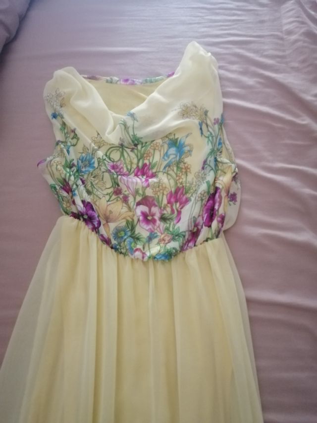Vestito lungo giallo floreale