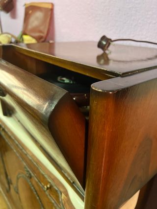 Tocadiscos Telefunken antiguo