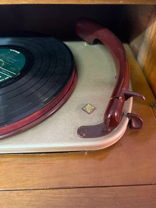 Tocadiscos Telefunken antiguo