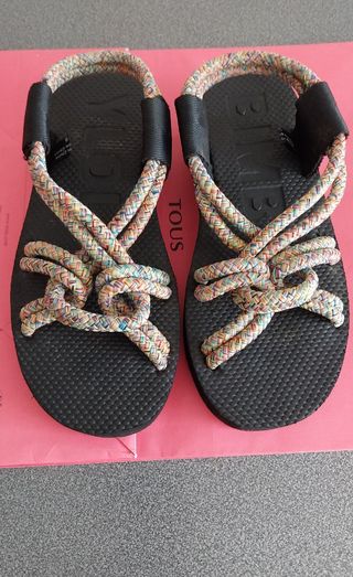 Sandalias Bimba y Lola.  Talla 36.