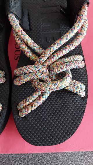 Sandalias Bimba y Lola.  Talla 36.