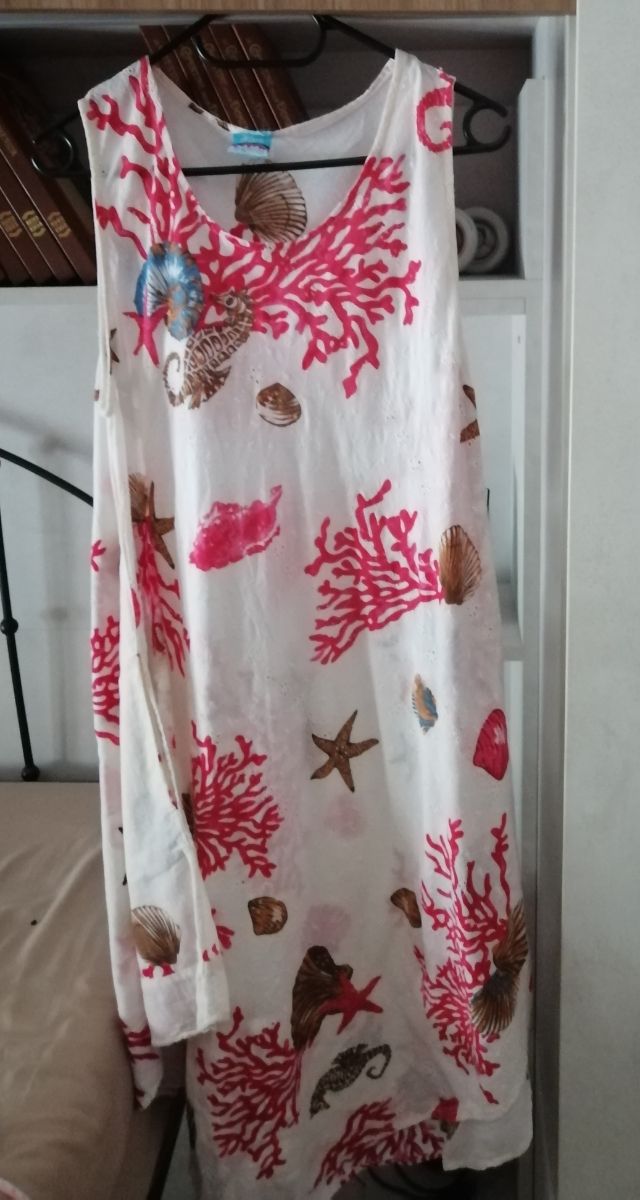 Vestito estivo bianco e rosso va dalla TG S alla M