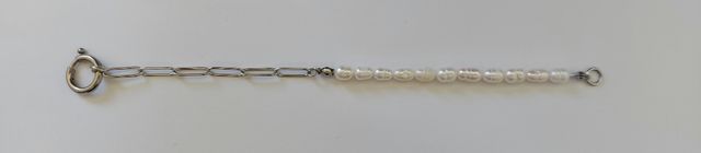 Pulsera perlas y cadena de eslabones