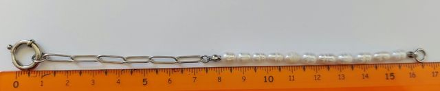 Pulsera perlas y cadena de eslabones