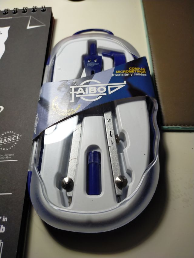 Bloc dibujo Canson + compás con bigotera