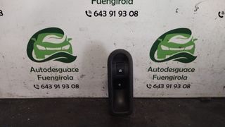 MANDO ELEVALUNAS RENAULT MEGANE TRASERO DERECHO 