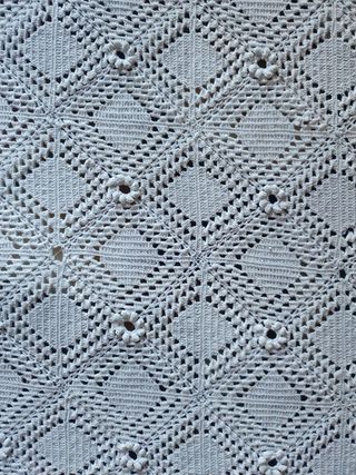 Colcha ganchillo hecha a mano antigua