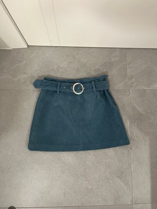Falda pana Zara trf azul turquesa. minifalda.