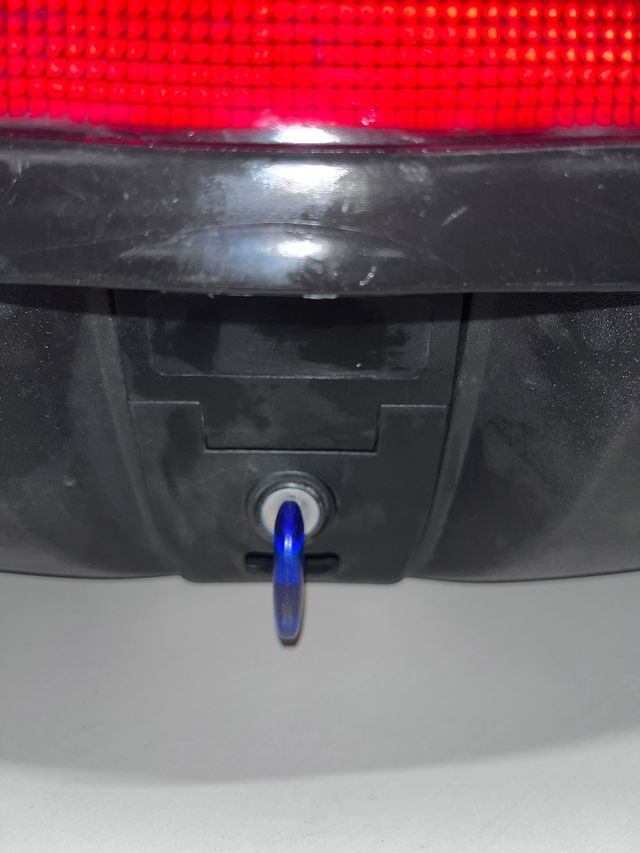 Maleta Kappa 42L - Negra/Roja