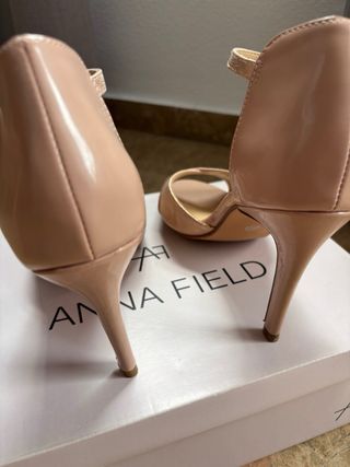Sandalias tacón rosa Anna Field