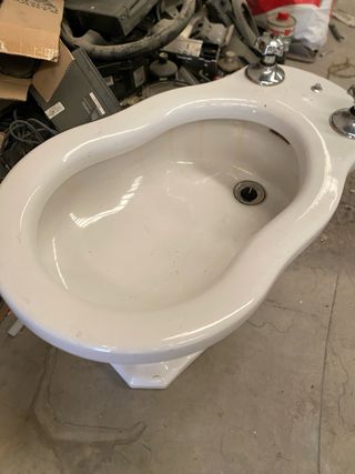 Bidet antiguo porcelana blanco marca roca 