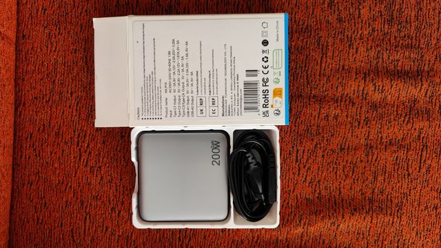 Cargador 200W 6 puertos USB