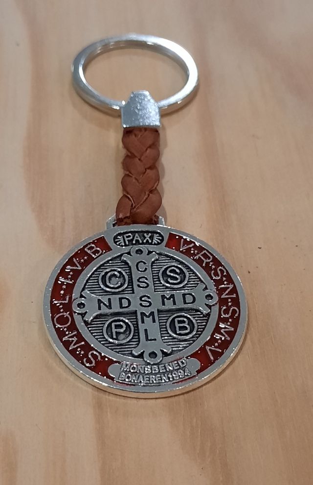 San Benito, Llavero Cuero.