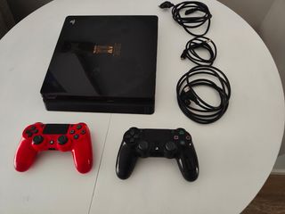 PS4 (PlayStation 4) Slim 1TB - Final Fantasy XV Ed