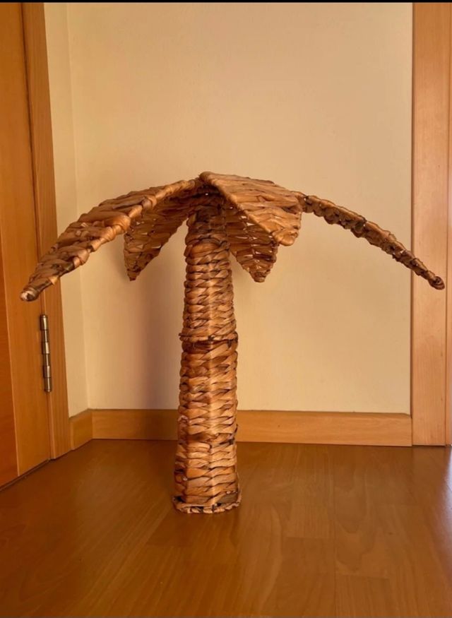 Palmera mimbre decorativa 50x60cm.