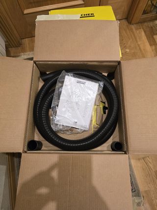 Aspiradora Karcher WD 4 Premium