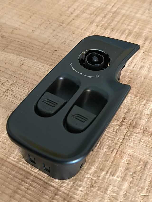 Botones elevalunas Alfa Romeo GT y 147 ( 4 uds )