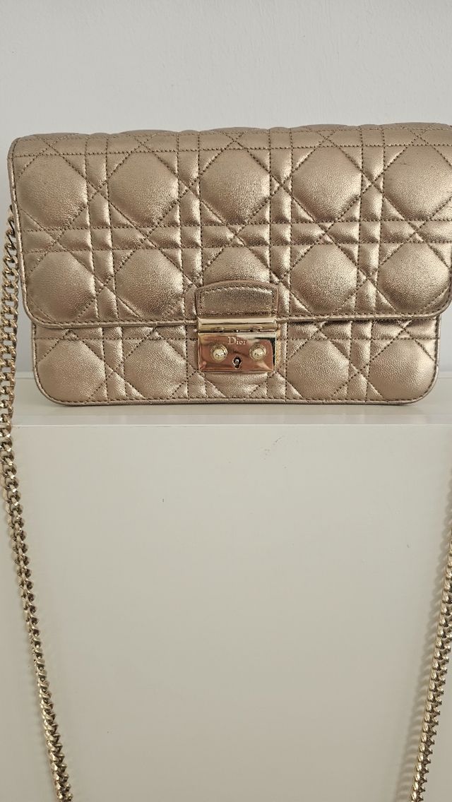 Bolso Dior dorado