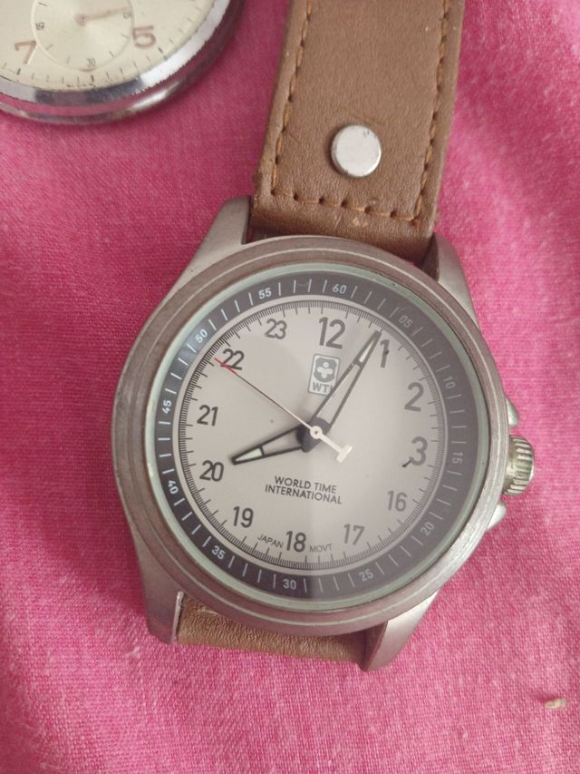 3 Relojes: Rexis + 2 modernos