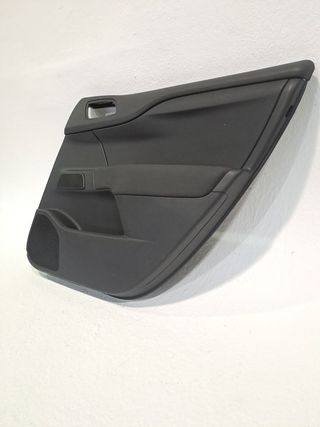 GUARNECIDO PUERTA TRASERA DERECHA CITROEN C4 CACTUS FEEL