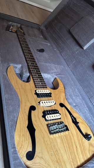 Ibanez PGM-80P guitarra eléctrica