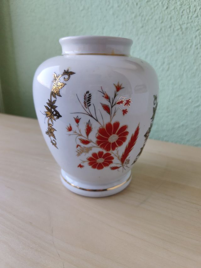 Jarrón porcelana rojo-blanco-dorado