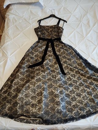 Vestido fiesta encaje negro