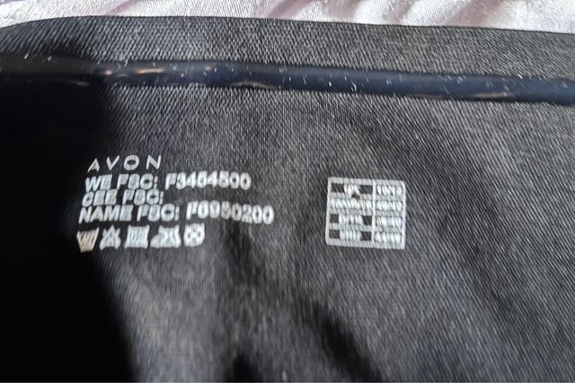 Guaina contenitiva nera