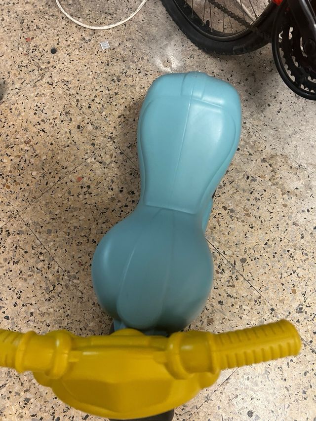 Moto correpasillos Feber infantil con muy poco uso