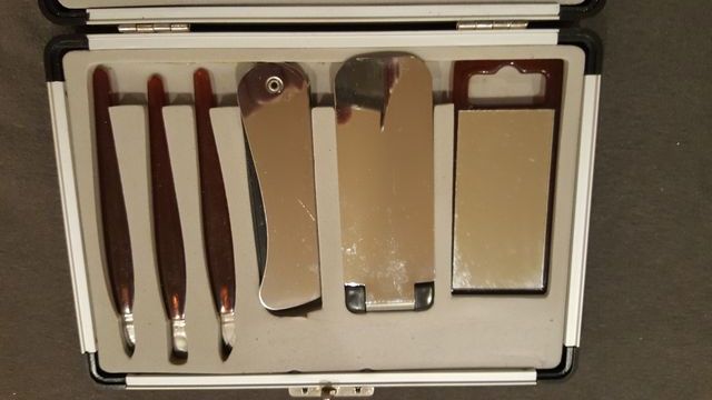 Maletín manicura y pedicura metalico plata y negro