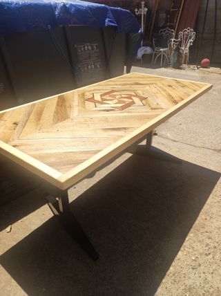 Mesa de madera roble - Marquetería 