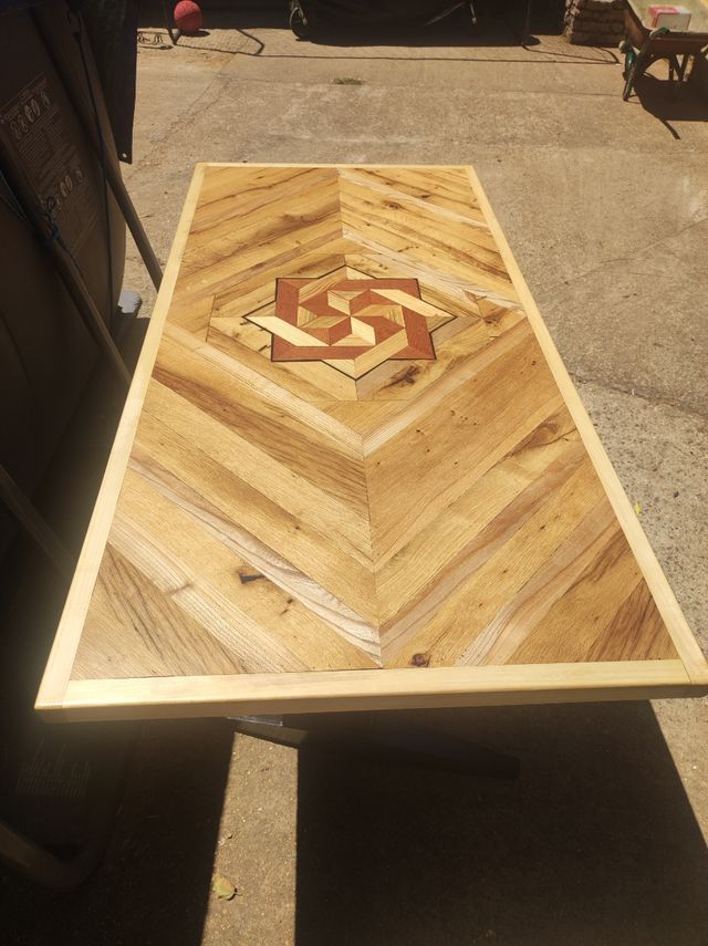 Mesa de madera roble - Marquetería